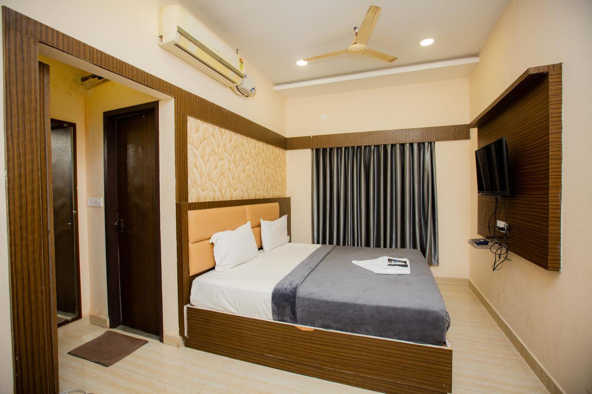 The Park Avenue Hotel - Business Class Hotel Near Central Railway Station Chennai Periyamet Екстериор снимка